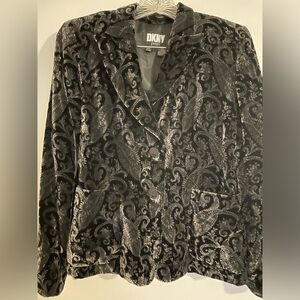 DKNY gorgeous velvet blazer